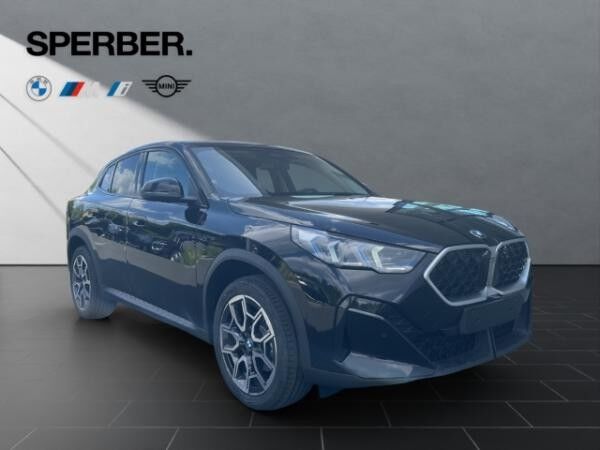 BMW X2 xDr.20d,Premium Pkt.,AHK,Sportsitze,Lenkradhzg.,Aktivsitz,uvm.