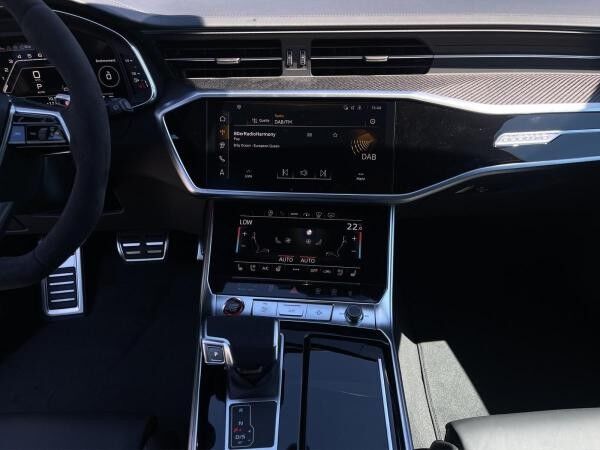 Audi RS6 Avant performance / Unikat / UPE 196.685 / Individuallackierung "Olivgrün Perleffekt Porsche"