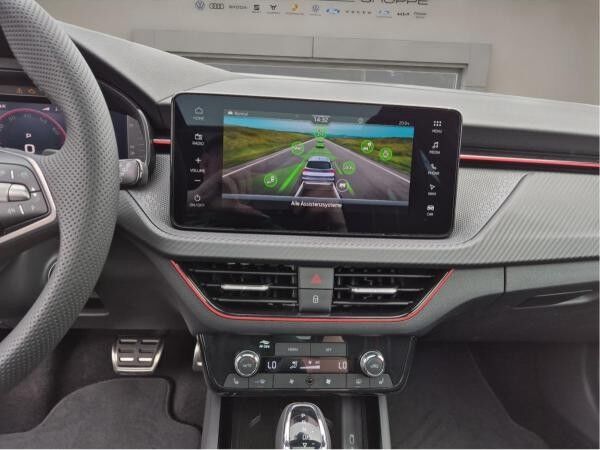 Skoda Kamiq Monte Carlo SOFORT VERFÜGBAR AHK Navi ACC Pano eHeck