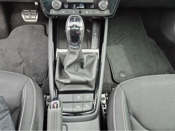 Skoda Kamiq Monte Carlo SOFORT VERFÜGBAR AHK Navi ACC Pano eHeck