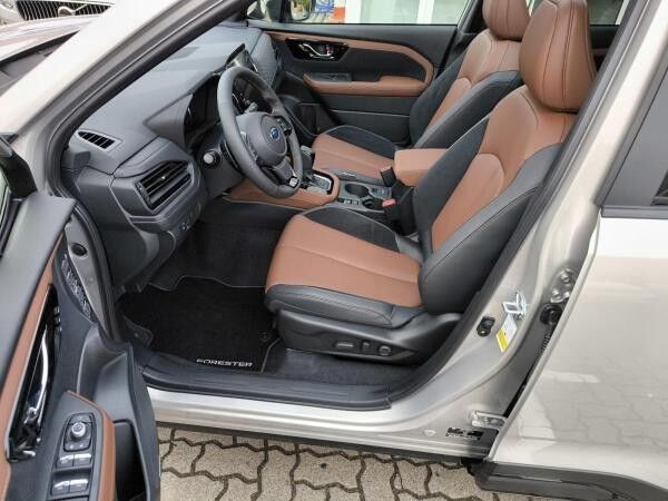 Subaru Forester 2.0ie AWD Aut. Platinum/ACC/Pano/Leder