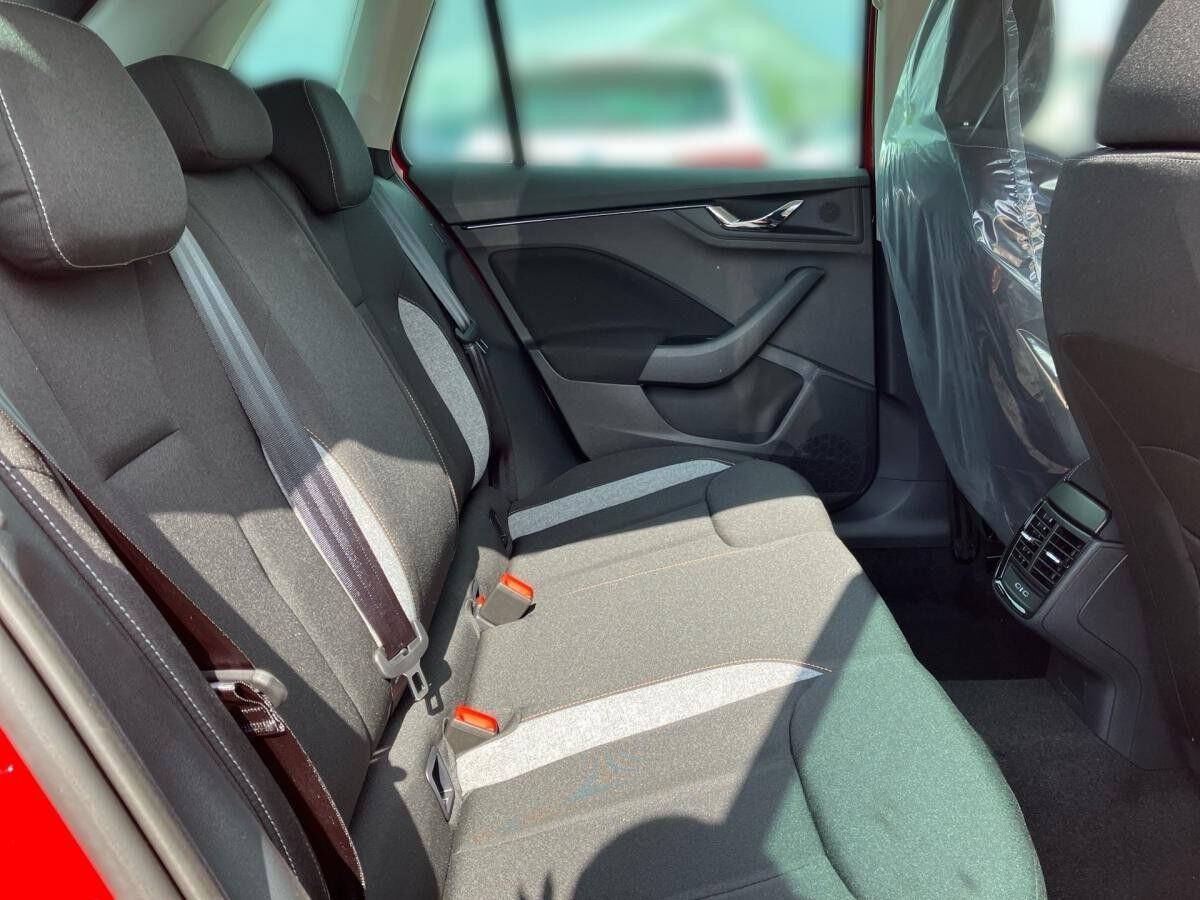 Skoda Kamiq Selection 1.0TSI LightA.SignA.PDC.WIRELESS.WINTER.SMARTLINK+.ViCo.DAB+