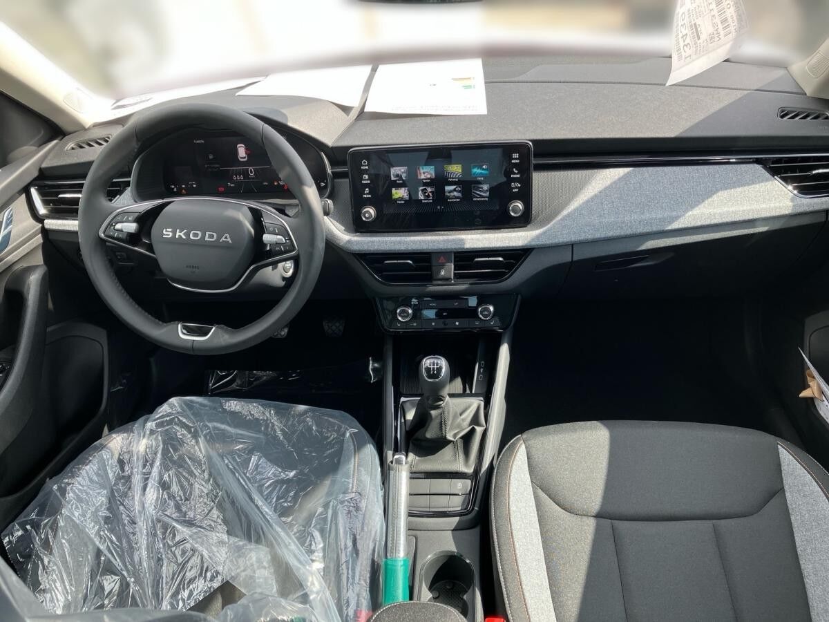 Skoda Kamiq Selection 1.0TSI LightA.SignA.PDC.WIRELESS.WINTER.SMARTLINK+.ViCo.DAB+