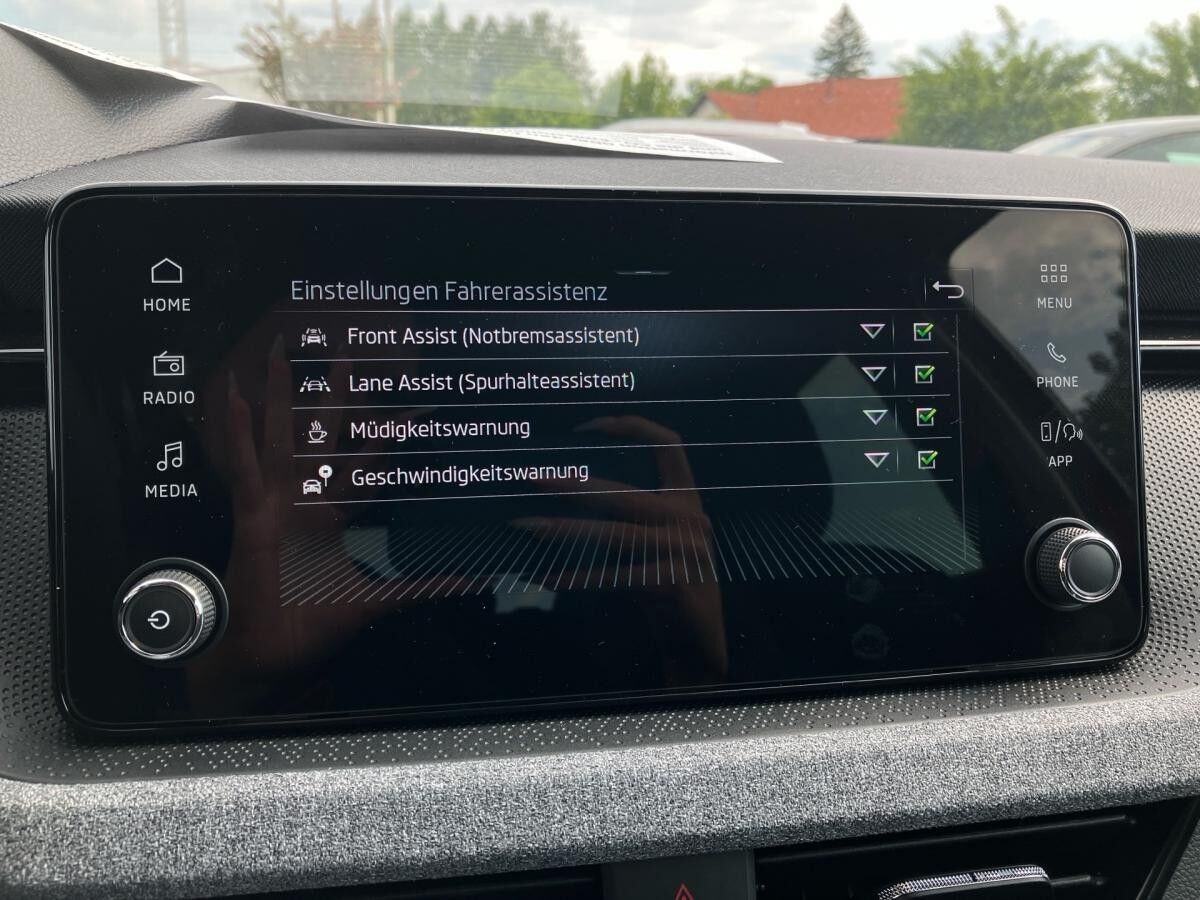 Skoda Kamiq Selection 1.0TSI LightA.SignA.PDC.WIRELESS.WINTER.SMARTLINK+.ViCo.DAB+