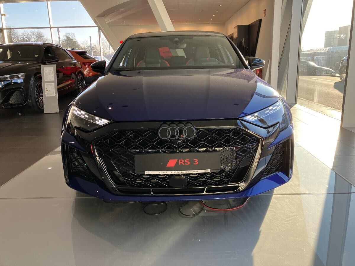 Audi RS3 Sportback 280km/h Panorama Navi Memory LED