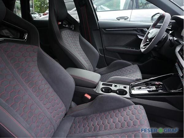 Audi RS3 Sportback Matrix Pano RüKa RS-Schalensitze