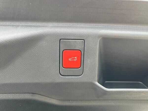 Peugeot 5008 GT HYBRID 145 e-DSC6 7-Sitze*SOFORT*