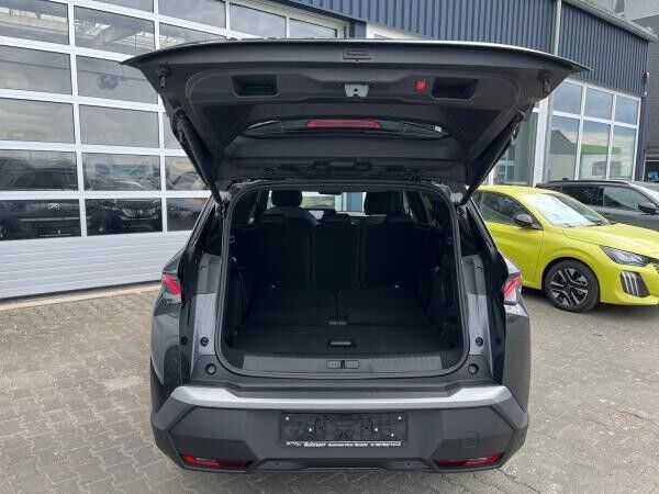 Peugeot 5008 GT HYBRID 145 e-DSC6 7-Sitze*SOFORT*