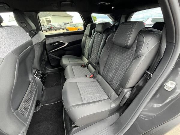 Peugeot 5008 GT HYBRID 145 e-DSC6 7-Sitze*SOFORT*