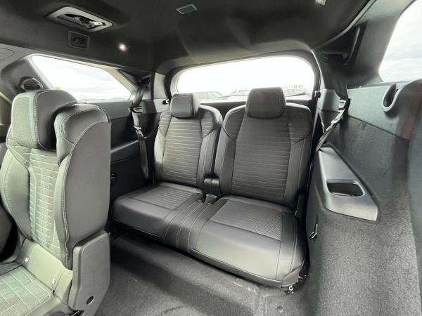 Peugeot 5008 GT HYBRID 145 e-DSC6 7-Sitze*SOFORT*