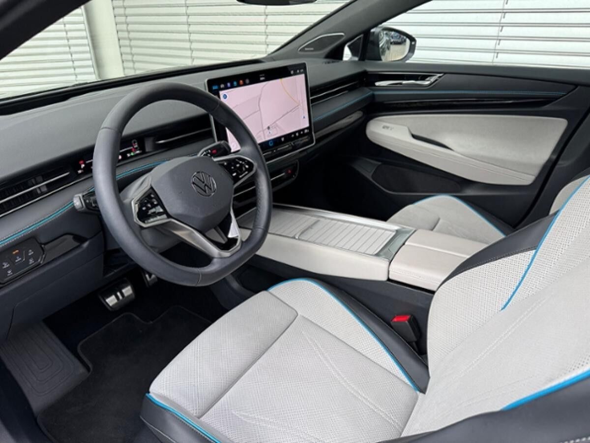 Volkswagen ID.7 Pro 82kWh *MATRIX*EASYOPEN*H&K*DCC* Volkswagen ID.7 Pro 82kWh *MATRIX*EASYOPEN*H&K*DCC*