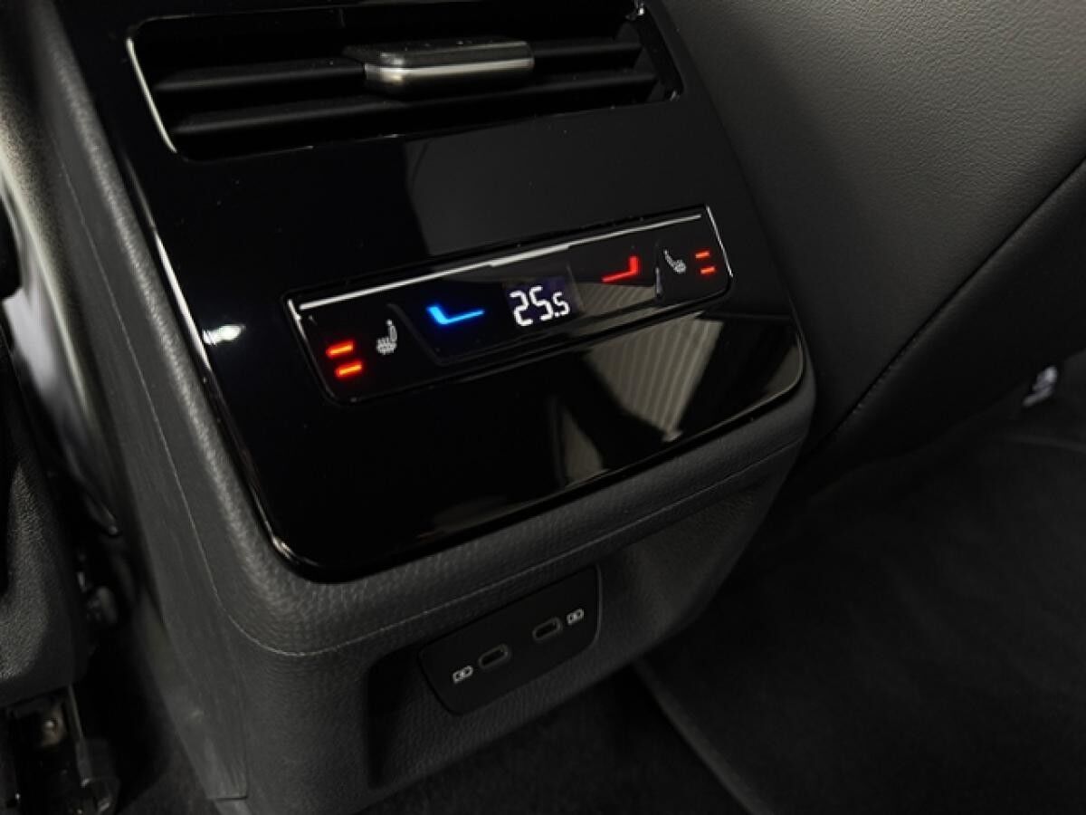 Volkswagen ID.7 Pro 82kWh *MATRIX*EASYOPEN*H&K*DCC* Volkswagen ID.7 Pro 82kWh *MATRIX*EASYOPEN*H&K*DCC*