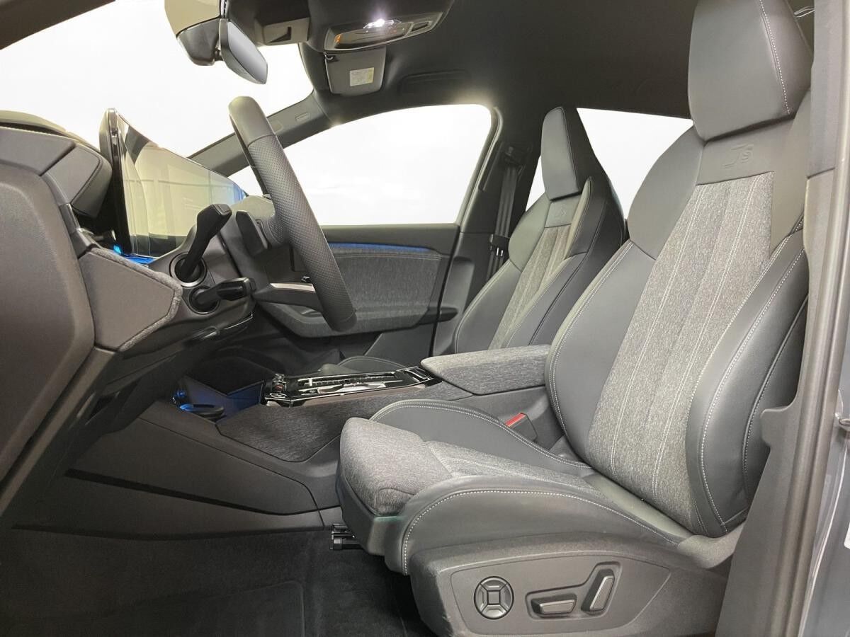 Audi Q6 e-tron edition one grey AHK Matrix LM 21" Navi