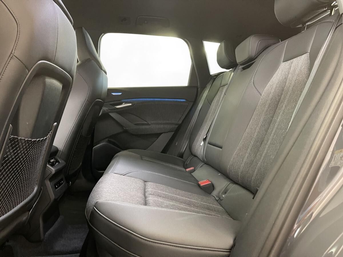 Audi Q6 e-tron edition one grey AHK Matrix LM 21" Navi