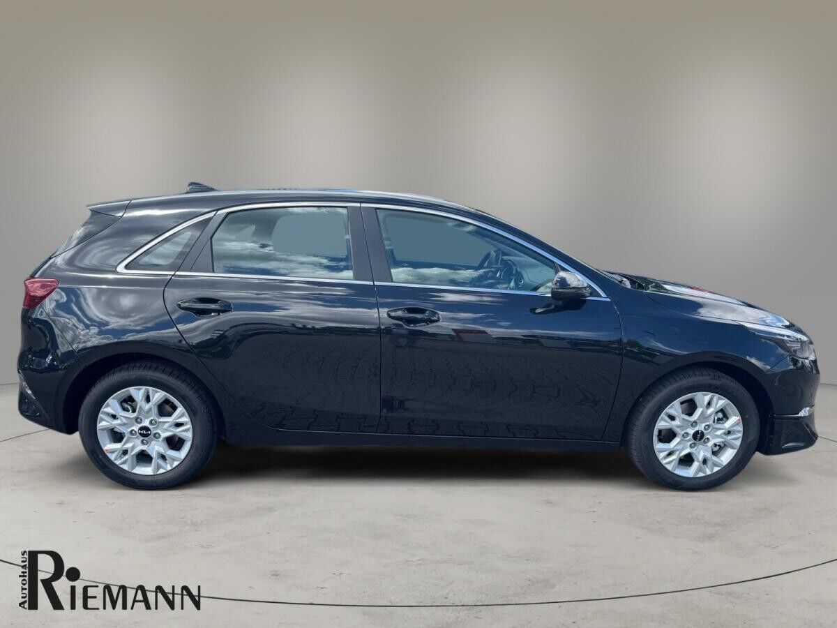 Kia Ceed 1.0 T-GDI Ultimate Edition + Totwinkelassistent