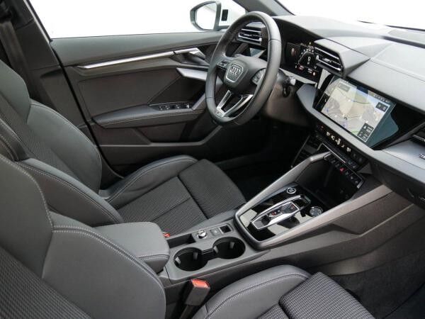 Audi A3 Sportback 30 TFSI S LINE LED SONOS KAMERA NAVI AHK