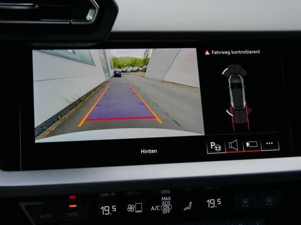 Audi A3 Sportback 30 TFSI S LINE LED SONOS KAMERA NAVI AHK