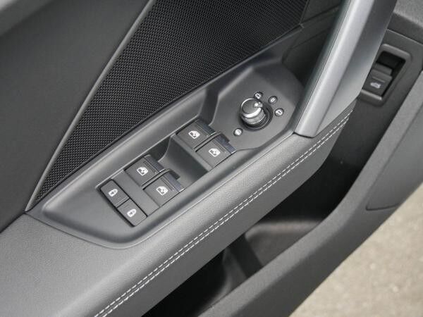 Audi A3 Sportback 30 TFSI S LINE LED SONOS KAMERA NAVI AHK
