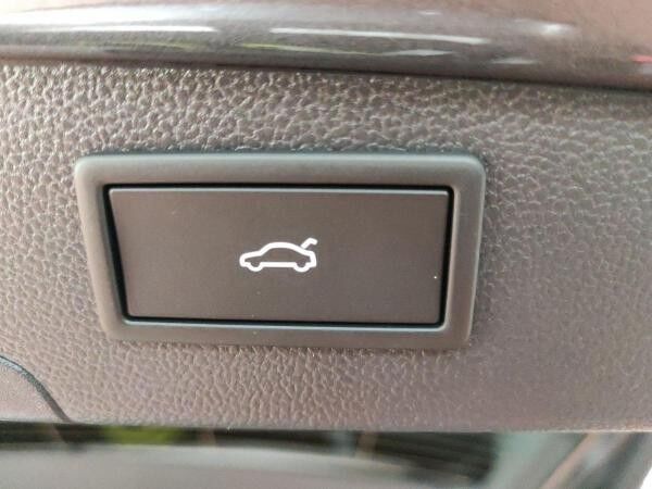 Skoda Superb Combi Selection 1.5 TSI iV DSG Hybrid AHK