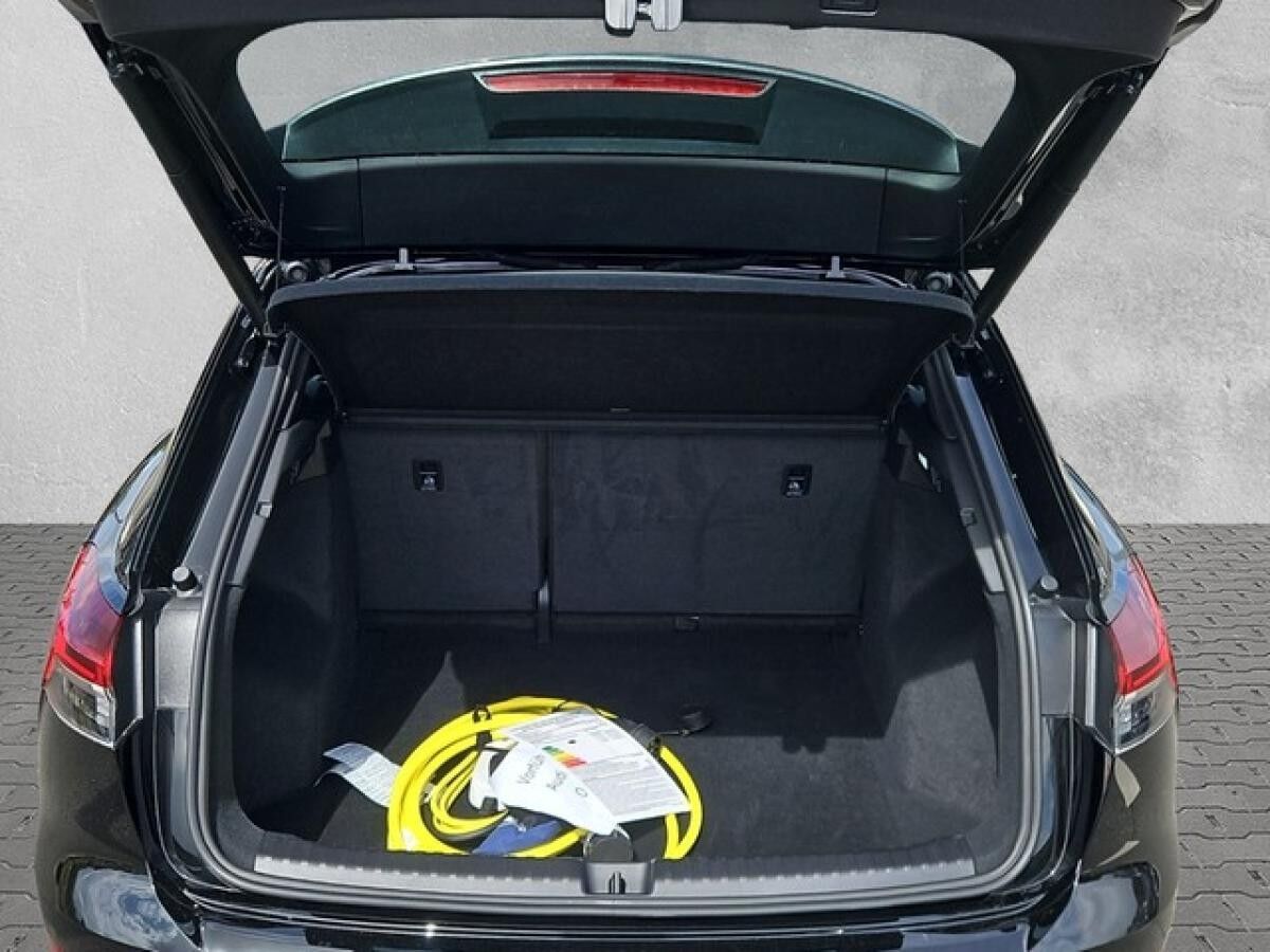 Audi Q4 e-tron 55 quattro S-Line PANO+ACC