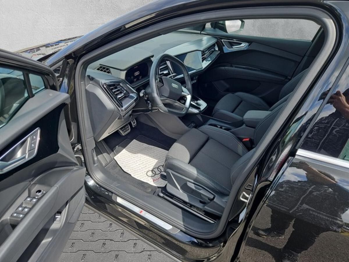 Audi Q4 e-tron 55 quattro S-Line PANO+ACC