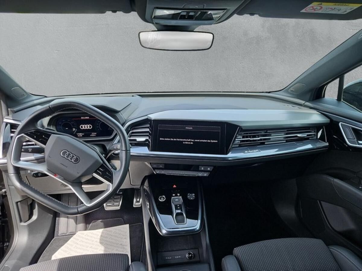 Audi Q4 e-tron 55 quattro S-Line PANO+ACC