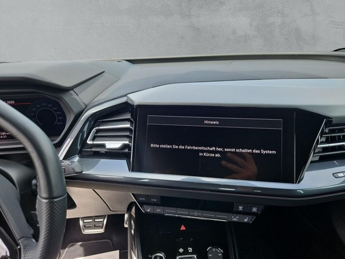 Audi Q4 e-tron 55 quattro S-Line PANO+ACC