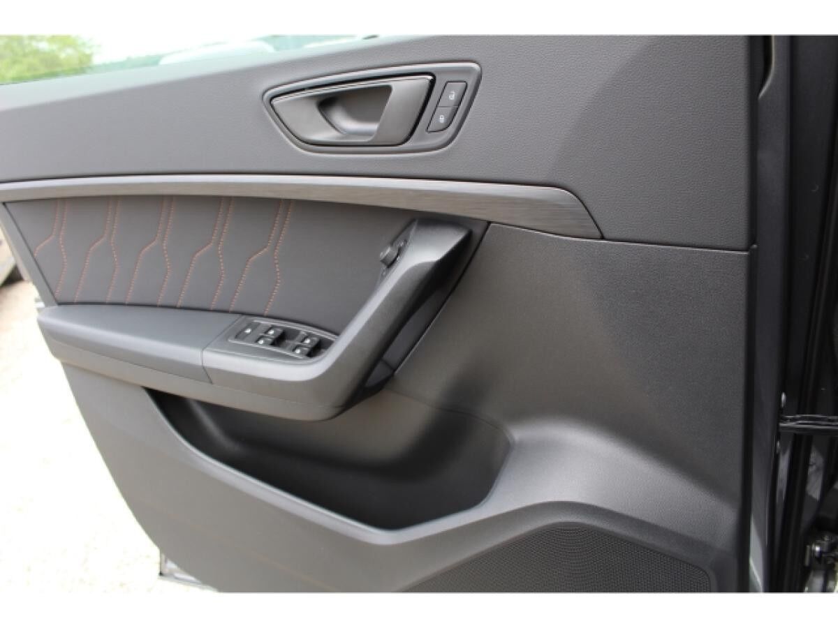 Cupra Ateca 2.0 TSI DSG 4Drive VZ NAVI AHK 360 KAMERA DCC SHZ 19