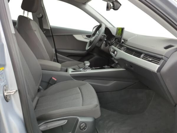 Audi A4 Avant 30 TDI S tronic AHK/NAVI PLUS/ACC*