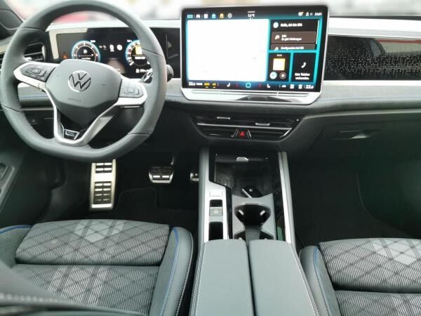 Volkswagen Passat R-Line 2.0 TDI 193 PS 7-Gang DSG 4MOTION *SOFORT VERFÜGBAR*