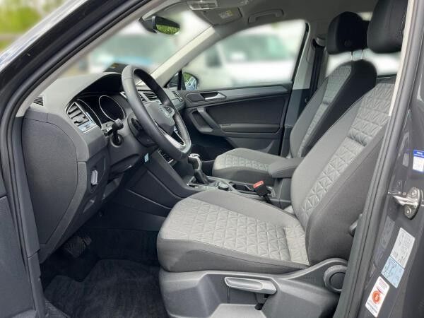 Volkswagen Tiguan Life 4Motion 2.0 TSI DSG / Navi, LED, ACC