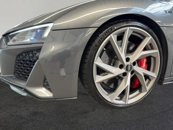 Audi R8 Spyder performance 5.2 FSI quattro Laser B&O Keramik Kamera Optik Schw.