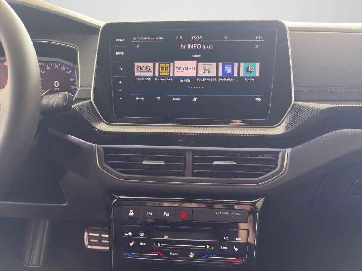 Volkswagen T-Cross R-Line 1.5 TSI DSG BLACKSTYLE AHK KAMERA