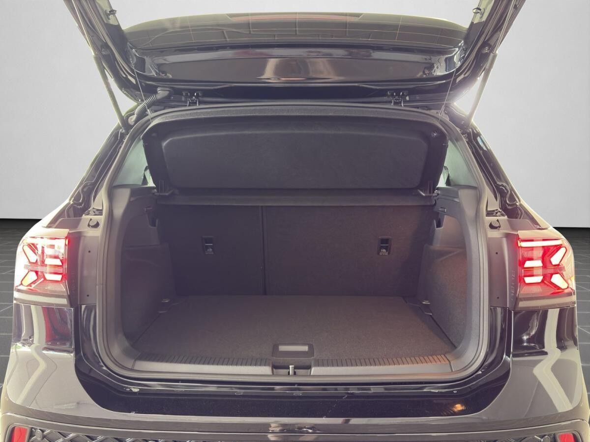 Volkswagen T-Cross R-Line 1.5 TSI DSG BLACKSTYLE AHK KAMERA