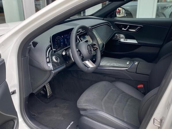 Mercedes-Benz E 200 AMG Distronic Pano Digital-Light AHK 360°K