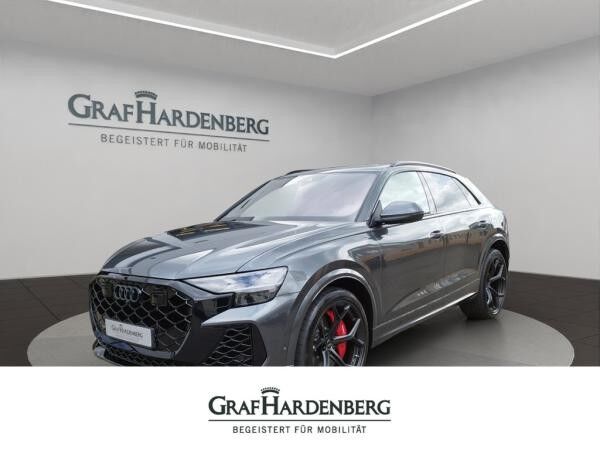 Audi RS Q8 SUV performance