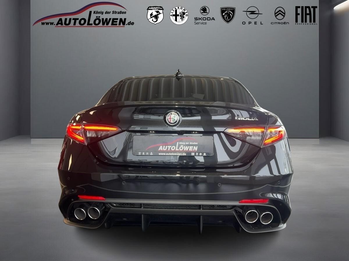 Alfa Romeo Giulia 2.9 V6 Bi-Turbo Quadrifoglio *SOFORT VERFÜGBAR*