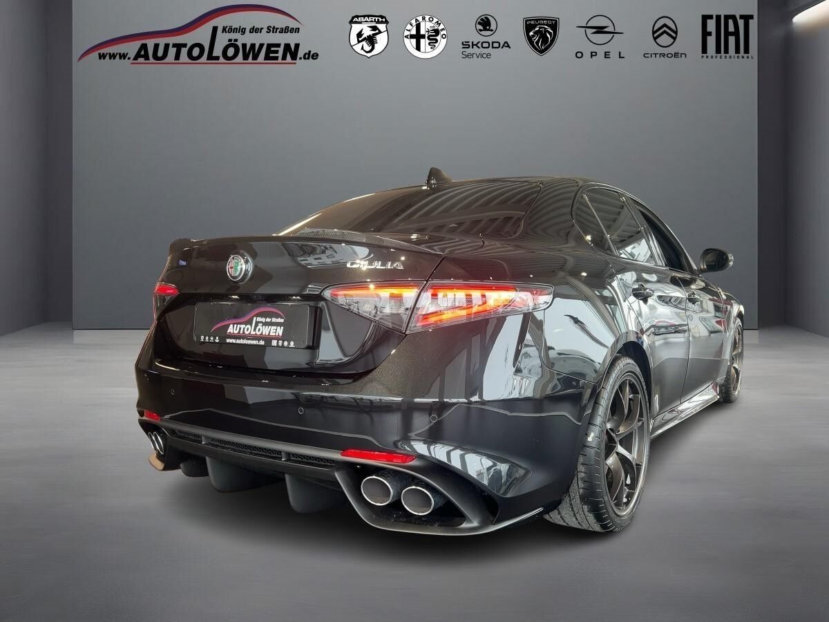 Alfa Romeo Giulia 2.9 V6 Bi-Turbo Quadrifoglio *SOFORT VERFÜGBAR*