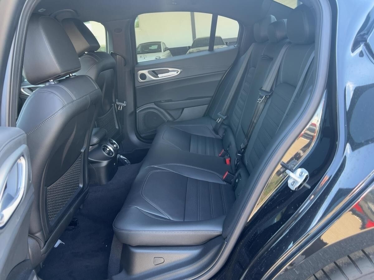 Alfa Romeo Giulia 2.0 Veloce Q4 - *Sofort Verfügbar* Alfa Romeo Giulia 2.0 Veloce Q4 - *Sofort Verfügbar*