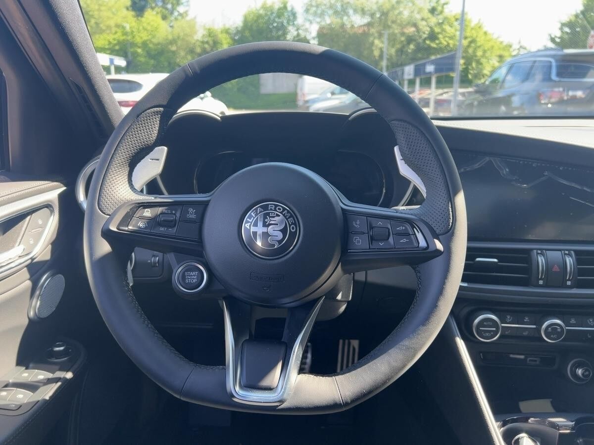 Alfa Romeo Giulia 2.0 Veloce Q4 Leder Navi Kamera *Sofort Verfügbar*