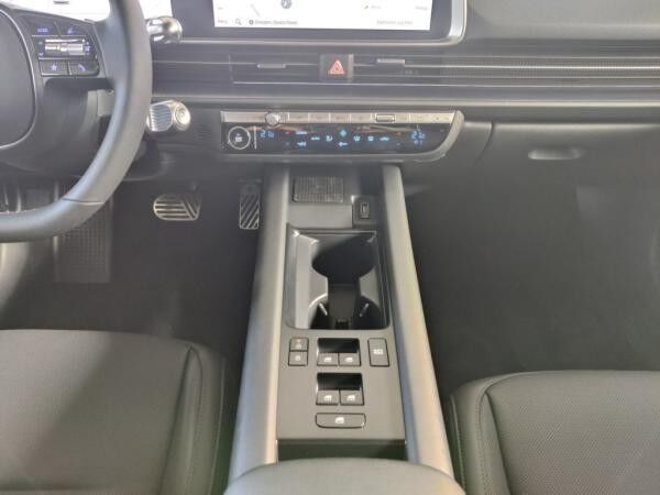 Hyundai IONIQ 6 77,4 kWh 4WD UNIQ + Panoramadach + 20 Zoll-Leichtmetallfelgen SOFORT VERFÜGBAR