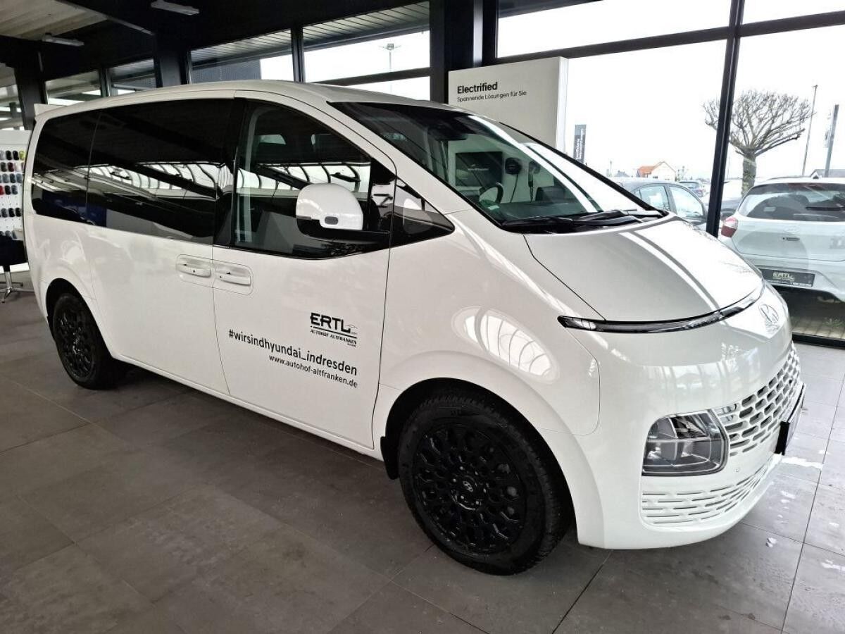 Hyundai STARIA 1.6 T-GDI HEV Trend + Park-Paket + Easy-Access-Paket + 18 Zoll