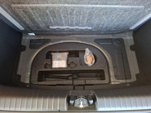 Hyundai Inster 42 kWh Select + Effizienz-Paket **Allwetterreifen**