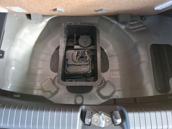 Hyundai i10 FL (MY25) 1.0 Benzin 5-MT 2WD Select