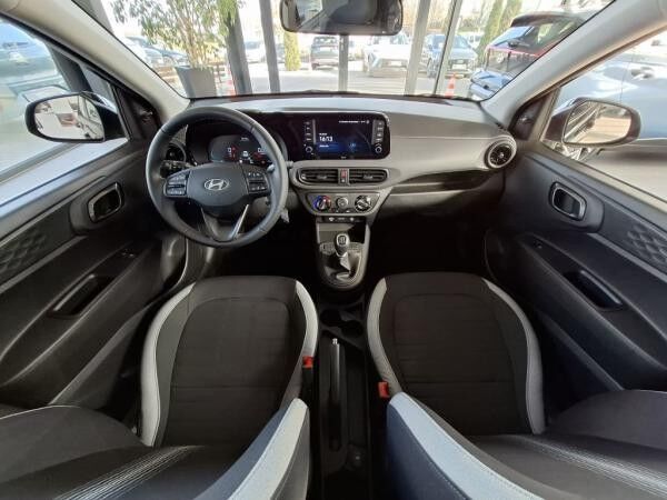 Hyundai i10 FL (MY25) 1.0 Benzin 5-MT 2WD Select