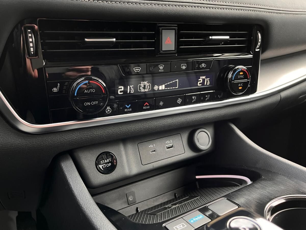 Nissan X-Trail 1.5 VC-T 213PS e-Power e-4ORCE 4x4 N-CONNECTA  #❄Winterräder for free Nissan X-Trail 1.5 VC-T 213PS e-Power e-4ORCE 4x4 N-CONNECTA  #❄Winterräder for free