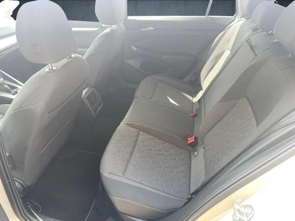 Volkswagen Golf Variant MOVE TSI LED ACC FLA R-KAMERA Navi