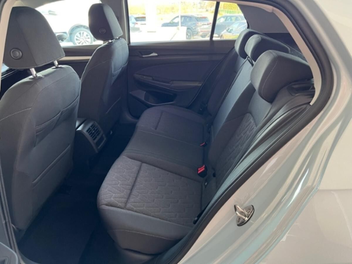 Volkswagen Golf Life *SOFORT*LED*APP*SHZ