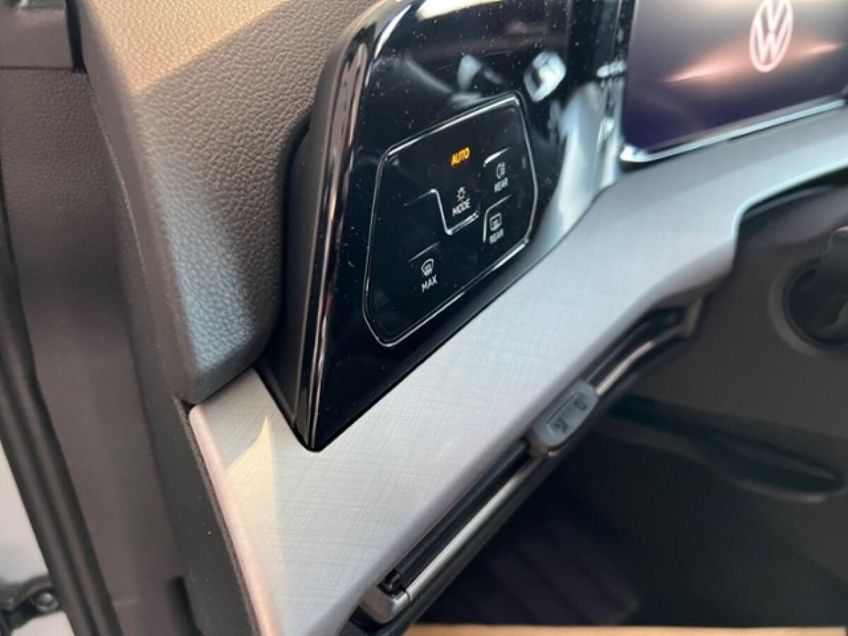 Volkswagen Golf Life *SOFORT*LED*APP*SHZ