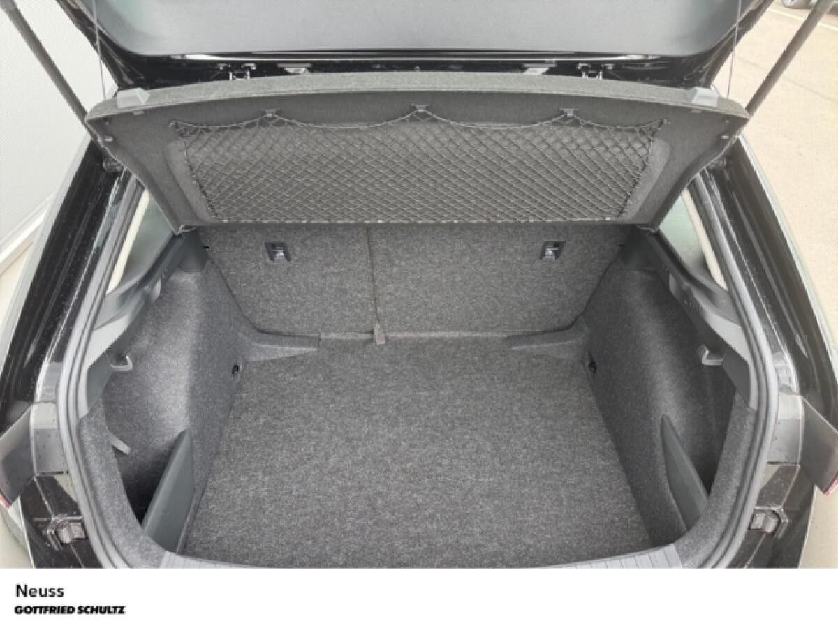Skoda Scala ESSENCE 1.0 TSI 95 PS 5-Gang (Neuss)